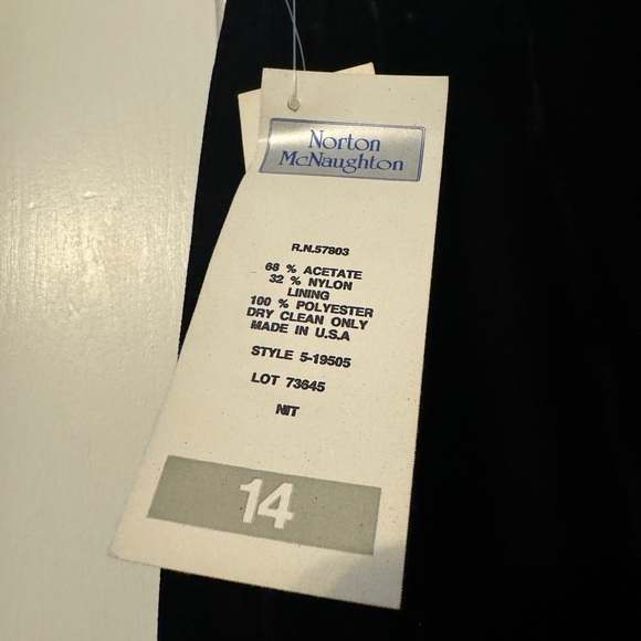 NWT Vintage Black Velvet Skirt Pencil Size 14 Norton MCNAUGHTON See Pics As Is - Picture 4 of 10